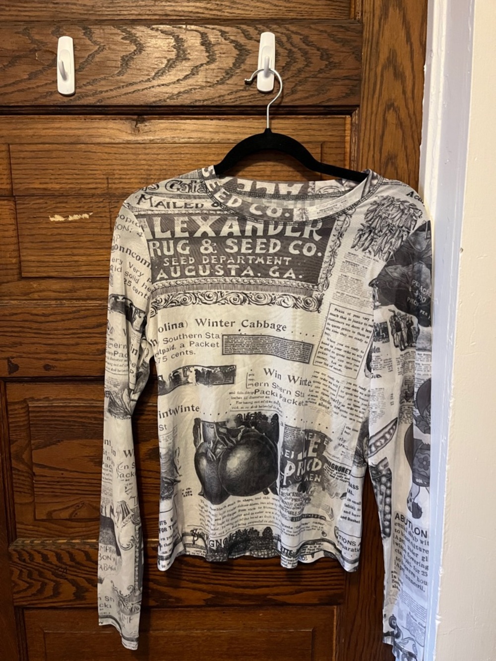 Graphic Newspaper-Print Long Sleeve Top in Black & White